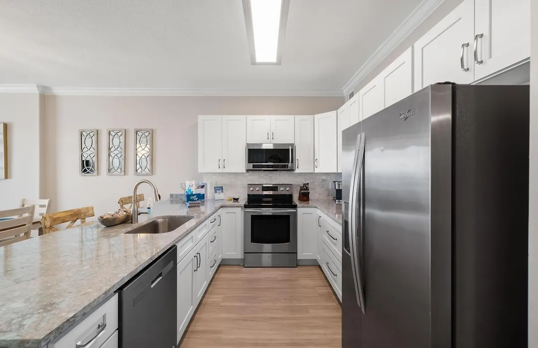 Regency Isle 904-1